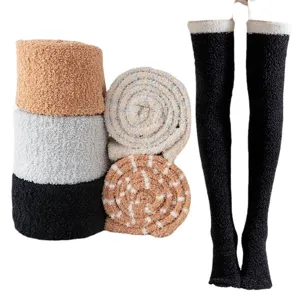 Calcetines altos de felpa coral japonesa, medias gruesas y cálidas para mujer en invierno.