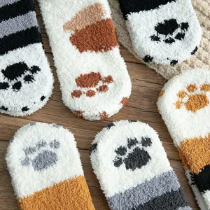 Cute fuzzy cat paw socks for women, thick coral fleece winter warm floor socks with cute animal design.