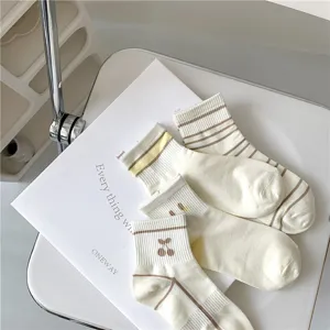 Spring summer women's Japanese sweet stripe low cut short boat socks detail view fashion