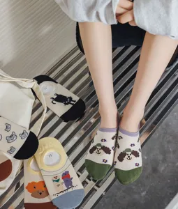 Women cute cartoon shallow mouth invisible socks, anti-slip spring and summer socks.