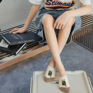Women's cute cartoon jacquard invisible socks, low-cut anti-slip shallow liners for summer.