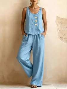 Ensemble haut sans manches et pantalon large en lin bleu clair vue détaillée.