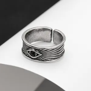 Vintage Horus Eye alloy ring detail, retro adjustable open punk ring for men and hip-hop fashion.