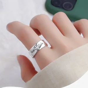 Grenzüberschreitendes Nischen-Design Keep Smile Smiley Ring Retro unregelmäßiger offener Ring