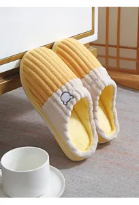 Chaussons d'intérieur douillets en peluche avec broderie d'ours, chaussures d'hiver chaudes.