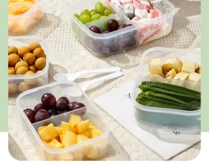 Διαφανές πλαστικό κουτί bento με θήκες, ορθογώνιο δοχείο αποθήκευσης τροφίμων.