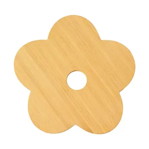 Tappetino isolante in legno a forma di fiore, simpatica tovaglietta per piatti e pentole calde.
