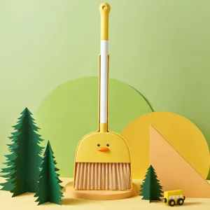 Ensemble mini balai et pelle pour enfants, jouet de nettoyage design canard pour bébés.