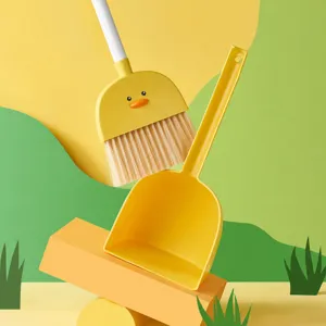 Enfants mignon dessin animé canard mini balai et pelle set, jouet de nettoyage sûr pour tout-petits.