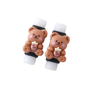 Lindo protector de cable con forma de oso para cargador de teléfono anti-roturas.
