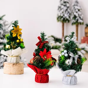 Détails de décoration de table sapin de Noël miniature, accessoire festif pour les fêtes.