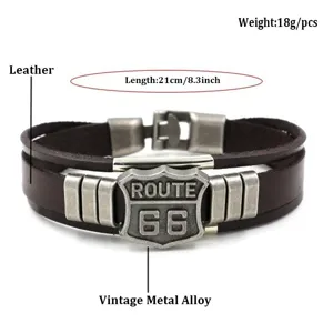 Brazalete vintage de cuero PU multicapa con dije de metal Route 66 y detalles.