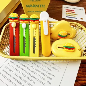 Joli ensemble de cutter burger de dessin animé, mini couteau de poche portable mignon.
