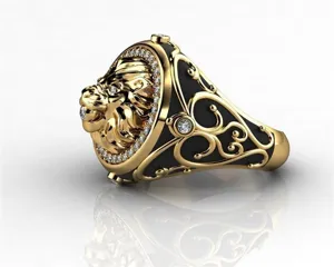 Detaillierte Ansicht des vergoldeten Löwenkopf-Rings mit Zirkonia-Pavé und filigranem Dekor.