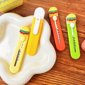 Joli mini couteau utilitaire burger, cutter portable et coupe-papier pour les étudiants.