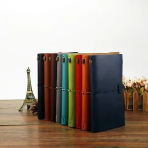 Carnet de notes en cuir vintage A6 coloré avec bande élastique et charm, journal quotidien.