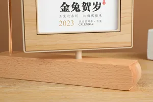 Ξύλινο επιτραπέζιο ημερολόγιο 2023 έτος του κουνελιού διακόσμηση γραφείου σημειωματάριο