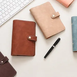 Agenda tascabile con raccoglitore ad anelli in pelle PU A6 quaderno budget con penna.