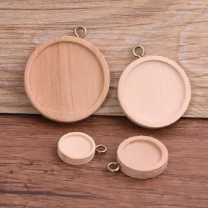 Runde hölzerne Lünette Anhänger Schale Detail für DIY Schmuckherstellung und Basteln.