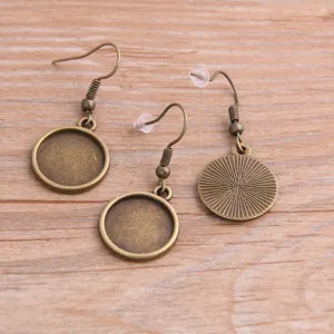 DIY bronze brut boucles d'oreilles plateaux crochets composants de fabrication de bijoux pour cabochons.