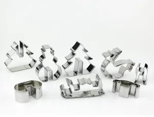 Stainless steel 3D Christmas cookie cutter detail view, showing exquisite shape and metal texture.