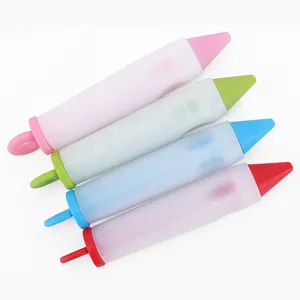 Set van 4 kleurrijke siliconen taartversierpennen voor koekjes, taarten en gebak bakken.