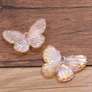 Schmetterling Harz Anhanger Detailansicht, ideal fur DIY Handwerk Schmuck und Taschen Deko.
