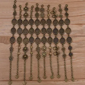Composants de bracelet DIY en alliage bronze à plateaux ovales et différents charms.