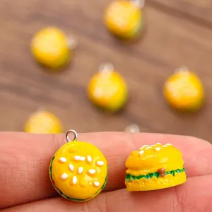 Dijes de hamburguesa de resina DIY, lindos colgantes de comida para hacer joyas y manualidades.