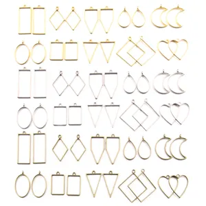 DIY Colgantes de Marco Abierto Geométricos de Aleación Formas Mixtas Luna Corazón Triángulo para la Fabricación de Joyas de Resina Accesorios de Artesanía