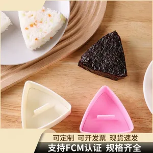 Driehoek DIY rijstvorm set, plastic sushi maker tool voor keuken bento box, 2 stuks roze