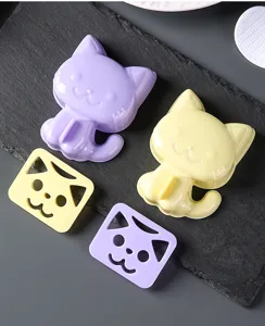 Cartoon cat rice mold detail, cute DIY baking tool, perfect for kitchen fun and curry rice shaping.