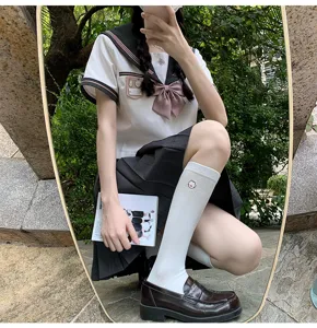 Japanse JK-stijl geborduurde witte kuitkousen, schattige studenten uniform katoenen sokken.