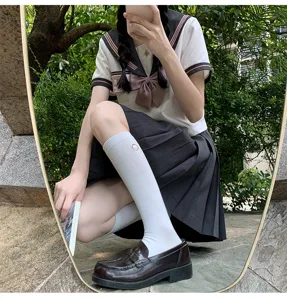Japanse JK-stijl schattige studentenuniform witte kuitkousen detail, casual katoenen sokken.