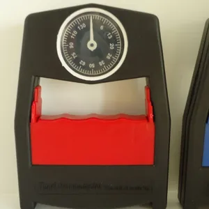 Dinamómetro manual mecánico portátil medidor de fuerza de agarre con esfera de escala.