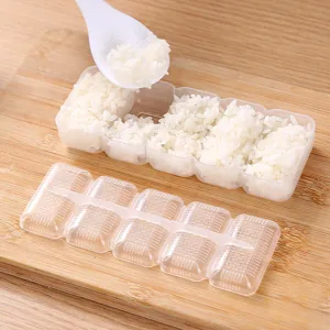Set stampo per riso da sushi a 5 scomparti per rotoli fai da te bento cucina utensile.