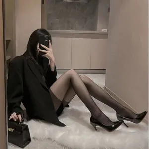 Medias transparentes negras para mujer, calcetas sexys ultrafinas, piernas delgadas y elegantes.