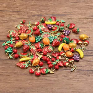 Bunte Frucht Emailliert Charms Set, gemischt Erdbeere Banane Kirsche Metall Anhänger Schmuck.