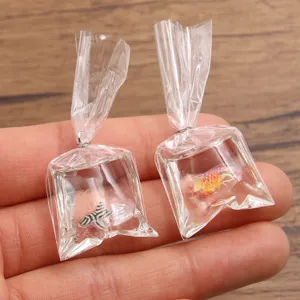 Transparante hars vis tas hanger DIY schattige mini goudvis bedels voor handgemaakte sieraden.