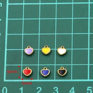 Ciondoli a cuore in smalto dorato in acciaio inossidabile piccoli fai da te 5x6mm