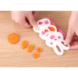 Detailansicht des niedlichen Kaninchen Gemüseausstechers für Bento und kreative Reisbällchen.