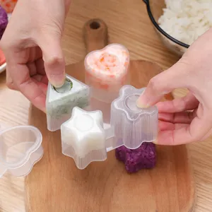 Molde transparente de plástico 4 en 1 para bolas de arroz, sushi, corazón y estrella.