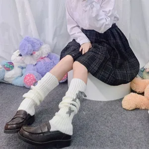 White knitted leg warmers with black checkered bows, sweet JK lolita slouch socks for women.
