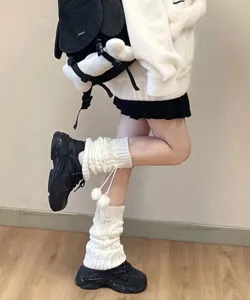 Jambières en tricot lolita douces japonaises avec pompons mignons, chaussettes d'hiver pour femmes.
