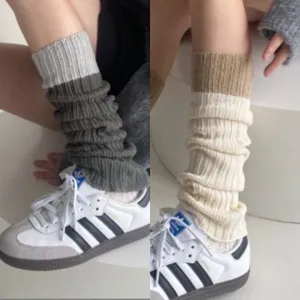 Knitted leg warmers for women, color block ribbed slouch socks for autumn winter outfit.
