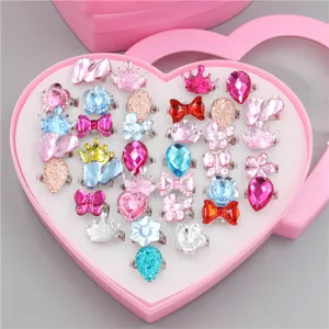 Kids Cute Cartoon Rhinestone Adjustable Rings Set Heart Shaped Box Girls Fashion Alloy Rhinestone Jewelry Finger Rings