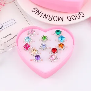 Children rhinestone rings set in heart box, cute colorful adjustable diamond rings for girls.