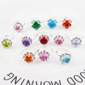 Children rhinestone ring set detail view, colorful crystal adjustable rings for girls and kids.