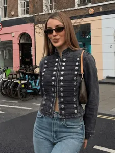 Kort spijkerjasje voor dames vintage militaire stijl met opstaande kraag en dubbele knopen