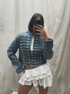 Dames korte denim jas in militaire stijl dubbelrijige knopen casual bovenkleding top